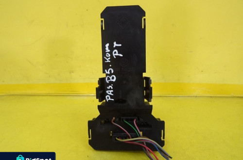 WKŁAD LAMPY PRAWY TYŁ VW PASSAT B5 KOMBI 3B9945257 NR151