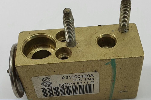 ZAWÓR ROZPRĘŻNY KLIMATYZACJI FIAT PANDA II