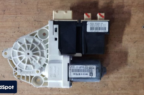 CITROEN C5 I LIFT SILNICZEK SZYBY MODUŁ LEWY PRZÓD 9681597380