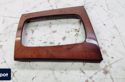 RAMKA MIESZKA BIEGÓW AUDI A3 8P 8P0864261G 1WV