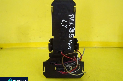 WKŁAD LAMPY LEWY TYŁ VW PASSAT B5 KOMBI 3B9945257 NR150