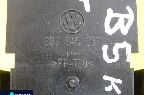 WKŁAD LAMPY LEWY TYŁ VW PASSAT B5 KOMBI 3B9945257 NR150