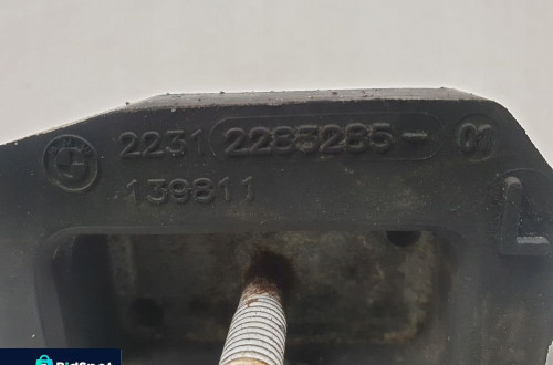 BMW E60 M5 5.0 V10 PODUSZKA SKRZYNI BIEGÓW 139811