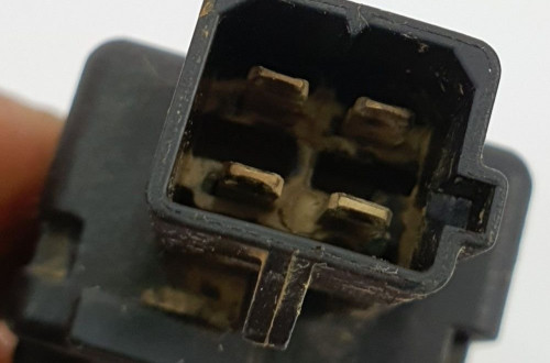 CZUJNIK STOP STOPU FIAT PANDA II 46840510