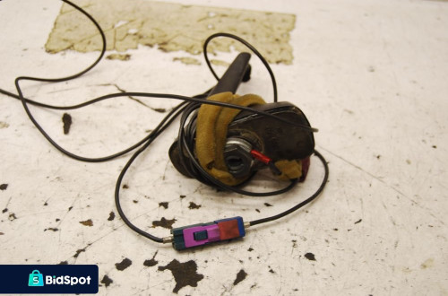 ANTENA DACHOWA GPS 8E9035503G AUDI A4 B6 B7 8E9035503 8E9035503F