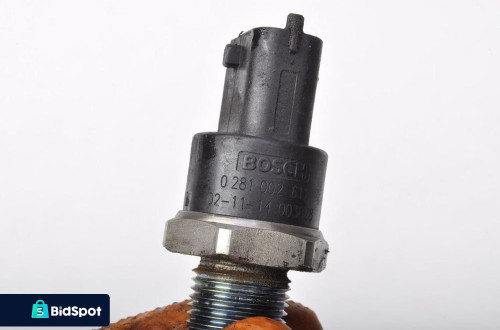 XC90 2.4 D5 CZUJNIK CIŚNIENIA PALIWA 0281002612