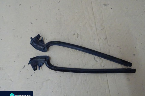 USZCZELKA GUMA SZYBY TYŁ PEUGEOT 206 CC NR33