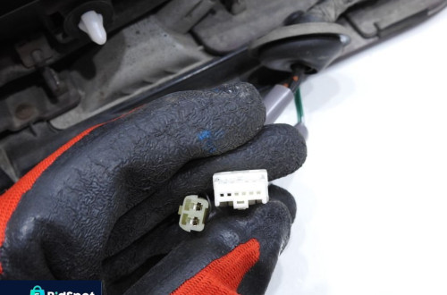 LISTWA BLENDA KLAPY 69Z SUBARU FORESTER III