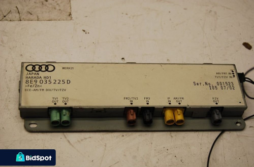 WZMACNIACZ ANTENY 8E9035225D AUDI A4 B6 B7