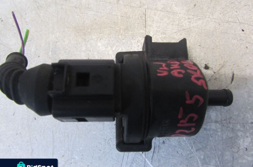 audi skoda volkswagen zawór podciśnienia 8e0133459