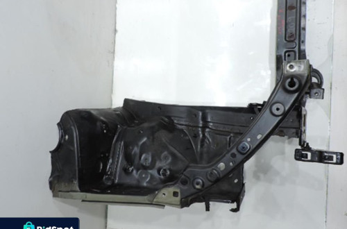 PODŁUŻNICA PRAWY PRZÓD 209 TOYOTA AVENSIS T25