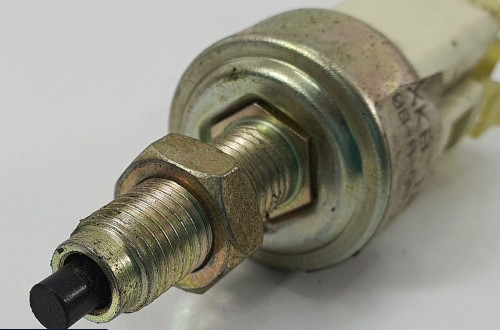 CZUJNIK STOP STOPU HONDA CIVIC VI XKB10003