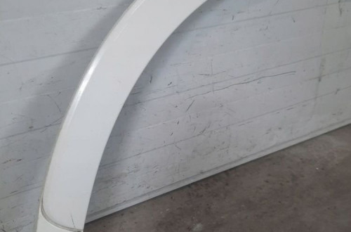 AUDI Q3 8U S LINE LISTWA BŁOTNIKA LEWY TYŁ 8U0853817B