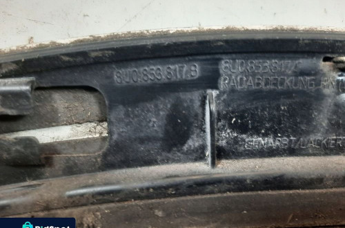 AUDI Q3 8U S LINE LISTWA BŁOTNIKA LEWY TYŁ 8U0853817B