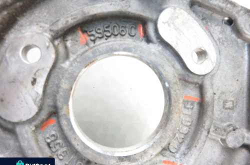 ŁAPA POMPY WTRYSKOWEJ RENAULT LAGUNA II 1.9 dCi 319320 59506C 51358
