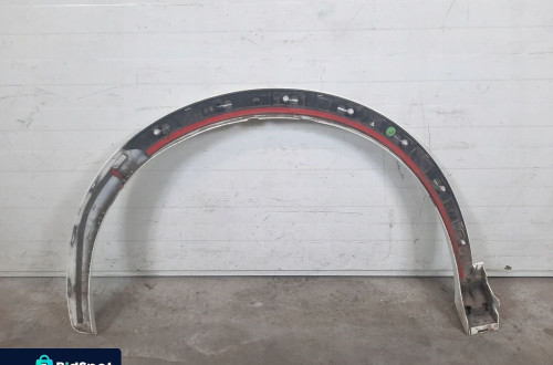 AUDI Q3 8U S LINE LISTWA BŁOTNIKA PRAWY PRZÓD 8U853718B