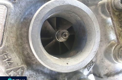 VW Bora 1.9 TDI TURBOSPRĘŻARKA turbo 038145701D