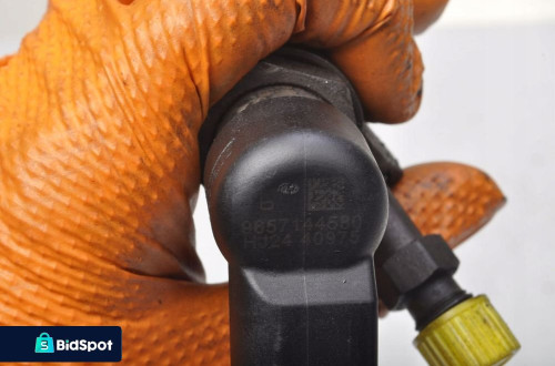 VOLVO S40 II 2.0 D 136KM WTRYSK 9657144580  KL.6