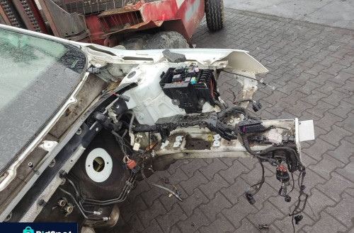ĆWIARTKA LEWA PRZÓD SKODA OCTAVIA III LF9F
