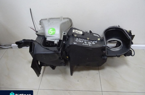 NAGRZEWNICA OBUDOWA VW GOLF III 1H1820003G NR25