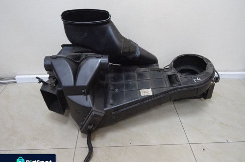 NAGRZEWNICA OBUDOWA VW TRANSPORTER T4 701819005R NR19