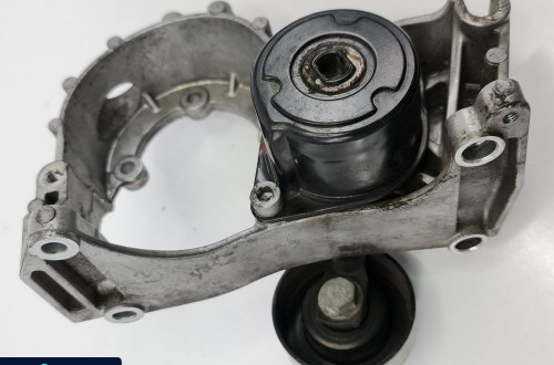ŁAPA ROLKA NAPINACZ PASKA PORSCHE BOXSTER 986 2.5
