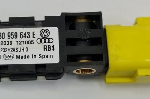 SENSOR UDERZENIOWY PORSCHE CAYENNE I 4B0959643E