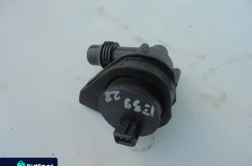 DODATKOWA POMPA WODY OGRZEWANIA BMW E38 E39