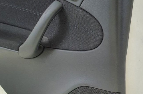 TAPICERKA BOCZEK DRZWI LEWY TYŁ MERCEDES W203