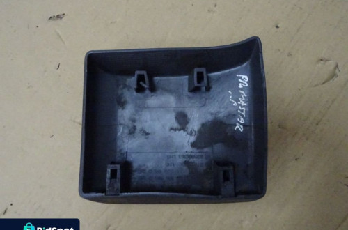 LISTWA BŁOTNIKA SŁUPKA LEWA PRZÓD NISSAN PRIMASTAR NR34