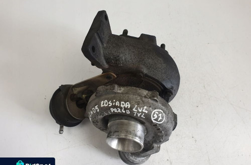 Volvo S80 2.4 D5 TURBOSPRĘŻARKA turbo 8653146