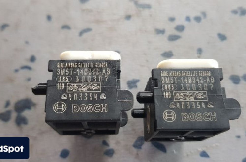 FORD MONDEO MK IV CZUJNIK UDERZENIA BOCZNEGO 3M5T-14B342-AB
