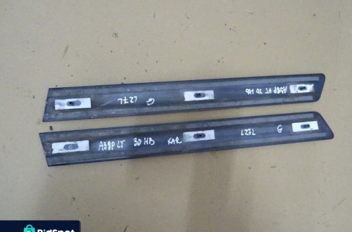 LISTWA NAKŁADKA BŁOTNIKA TYŁ AUDI A3 8P 03-08 LAK: LZ7Z NR22