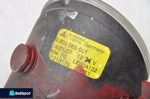 VOLVO C30 HALOGEN LEWY 31213175