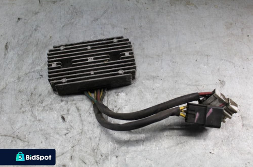 Sym Maxsym 400I regulator napięcia