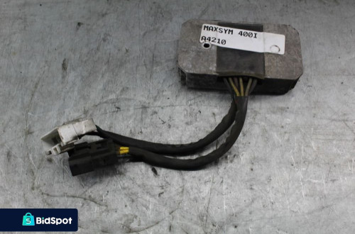 Sym Maxsym 400I regulator napięcia