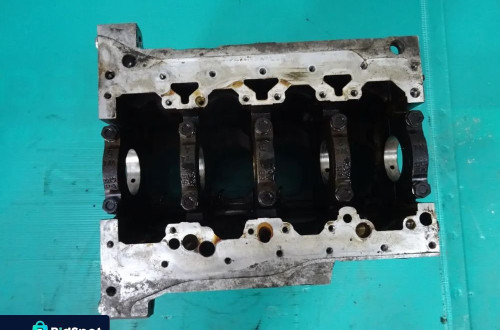 BLOK DÓŁ SILNIKA VW TOURAN 2.0 FSI BLX NR6