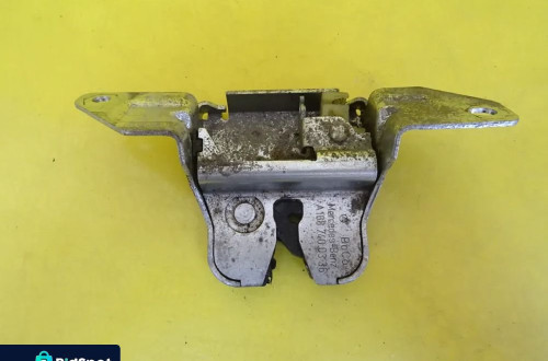 ZAMEK KLAPY BAGAŻNIKA MERCEDES W168 LONG A1687400336 NR188