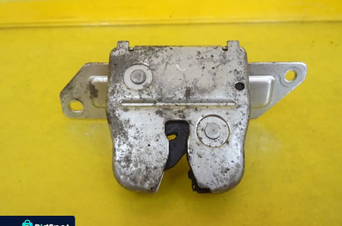 ZAMEK KLAPY BAGAŻNIKA MERCEDES W168 LONG A1687400336 NR188