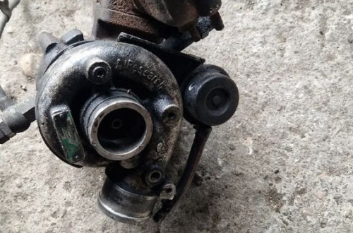 AUDI 80 B3 1.6 TD TURBOSPRĘŻARKA 0681457030