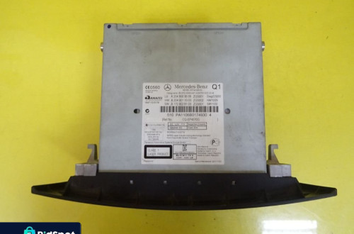 RADIO FABRYCZNE MERCEDES W204 A2049003609 / A2049011903 / A1729028103 NR60