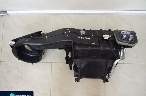 NAGRZEWNICA OBUDOWA MERCEDES W203 2098300162 NR17