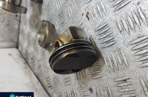 WAŁ KORBOWY SKODA SCALA TŁOK TŁOKI 1.0 1,0