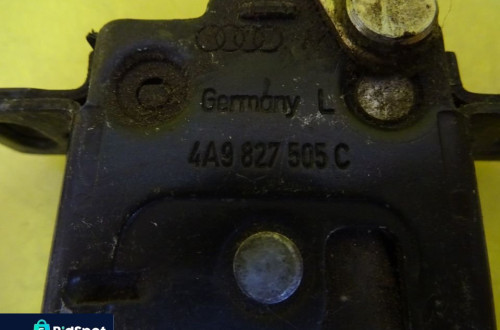 ZAMEK KLAPY BAGAŻNIKA AUDI 80 B4 KOMBI 4A9827505C NR174