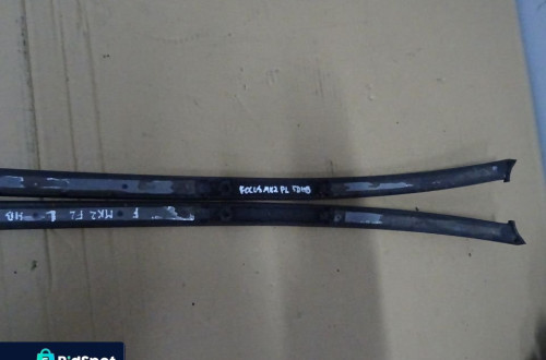 LISTWA LISTWY DACHOWE FORD FOCUS MK2 LIFT HB 5D NR196