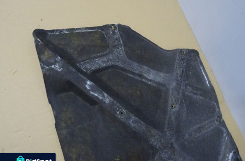 WYCISZENIE WYGŁUSZENIE MASKI MITSUBISHI GALANT VIII 96-02 NR123