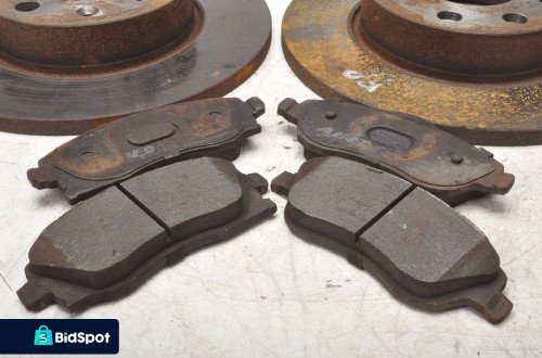 CORSA C III TARCZE HAMULCOWE PRZÓD 240MM KLOCKI