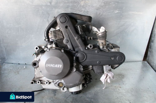 Ducati Monster 696 09r silnik