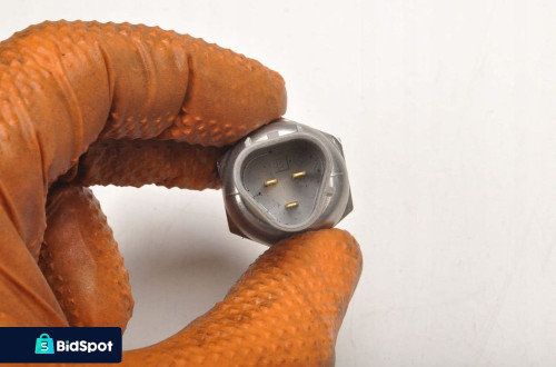 VOLVO XC90 II T4 CZUJNIK CIŚNIENIA PALIWA 32203286