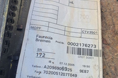 Mercedes CLK W209 BOCZEK LEWY TYLNY TYŁ TYLNI
